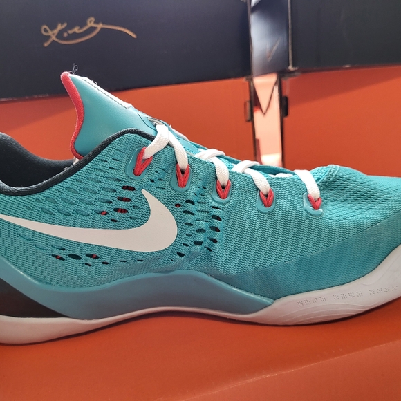 Kobe 9 Nike Dusty Cactus shoes, size 6.5y, excellent condition in original box - Picture 9 of 16